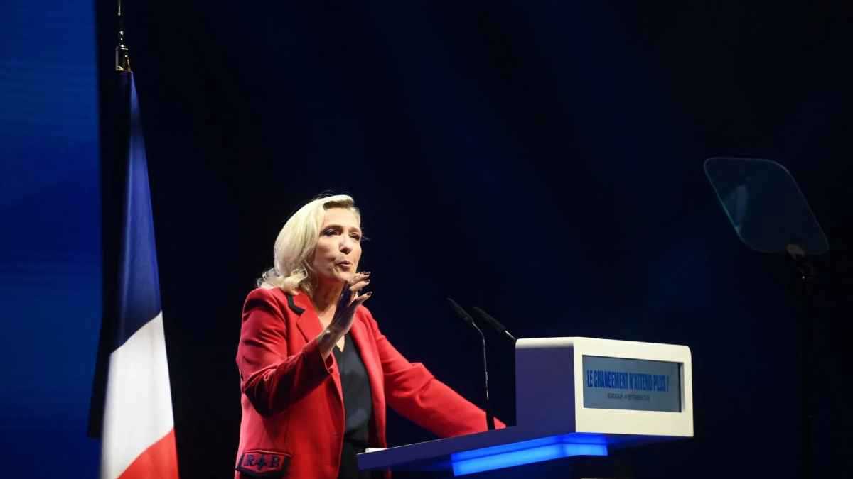 تدخل فاضح أم دعم سياسي.. أمريكا على حافة أزمة مع فرنسا بسبب لوبان