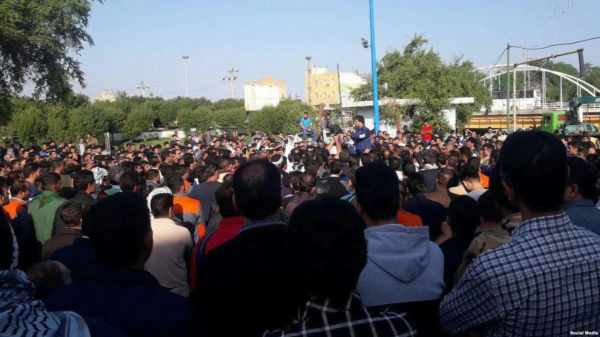 تصاعد الاحتجاجات العمالية في الأهواز وسط صدامات مع الأمن (فيديو)‎‎