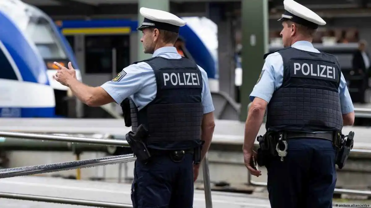 إغلاق طريق سريع في ألمانيا للاشتباه بوجود متفجرات