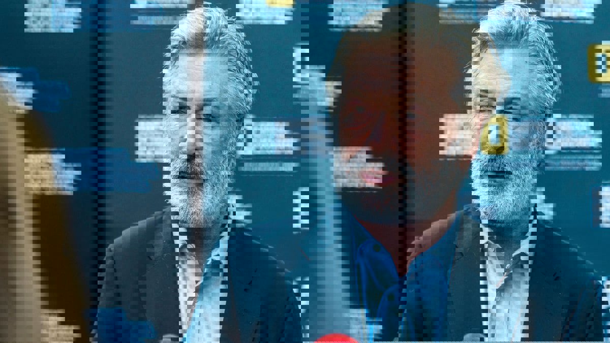 عائلة مديرة تصوير فيلم "راست" تقاضي الممثل الأمريكي "بالدوين" بقضية مقتلها