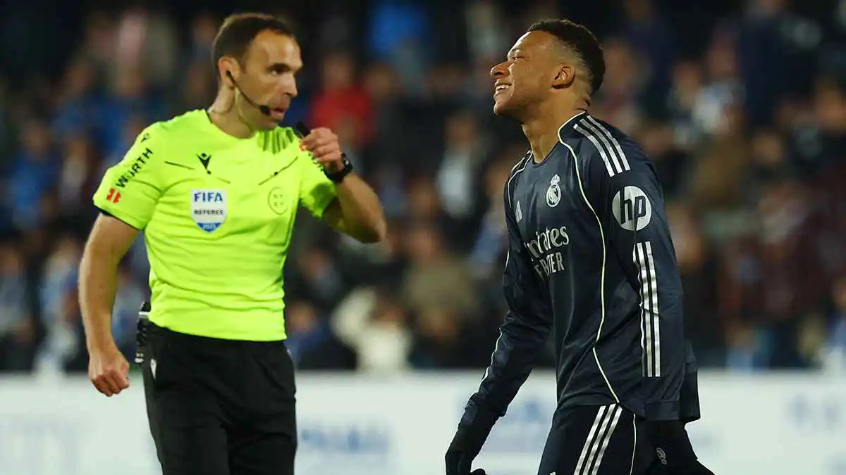 كارثة تحكيمية.. ريال مدريد يستفيد من غياب تقنية الفيديو في كأس الملك (صور)