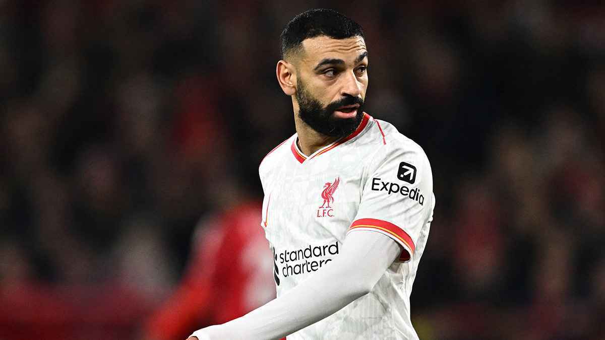 "لعنة الكريسماس" تطارد محمد صلاح.. ما سر اهتزاز عرش ليفربول؟