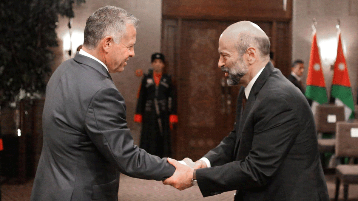 الأردن.. ما أسباب ومناخات التعديل الثالث على حكومة الرزاز؟