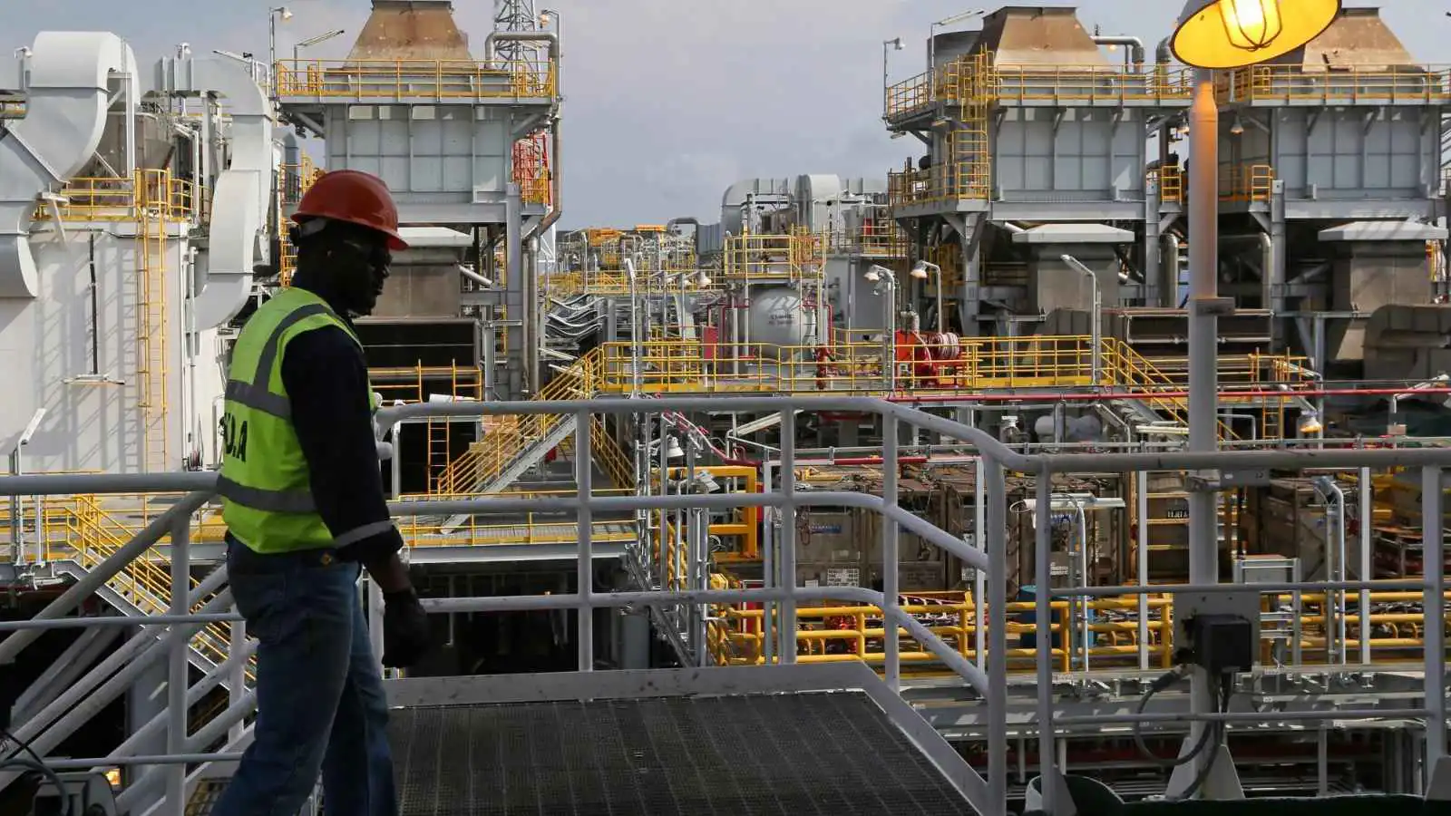 لماذا تخشى نيجيريا عودة فنزويلا لإنتاج النفط بقوة؟