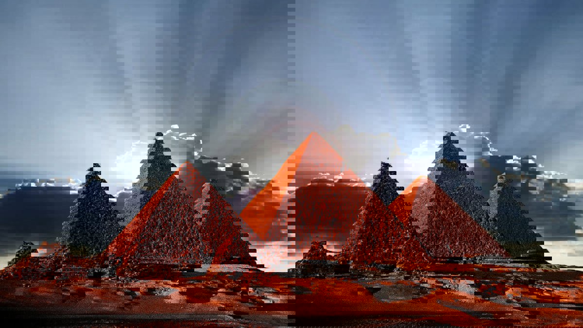 "تبليط الهرم".. لجنة مصرية لمراجعة المشروع المثير للجدل