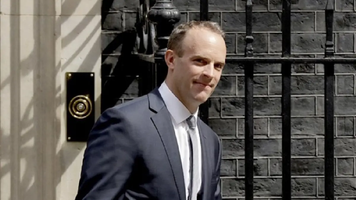 بريطانيا تعلن مراجعة تأمين سفارتها في إيران