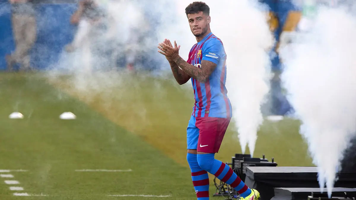 سكاي سبورتس: كوتينيو مفتاح تعاقد برشلونة مع أوباميانغ