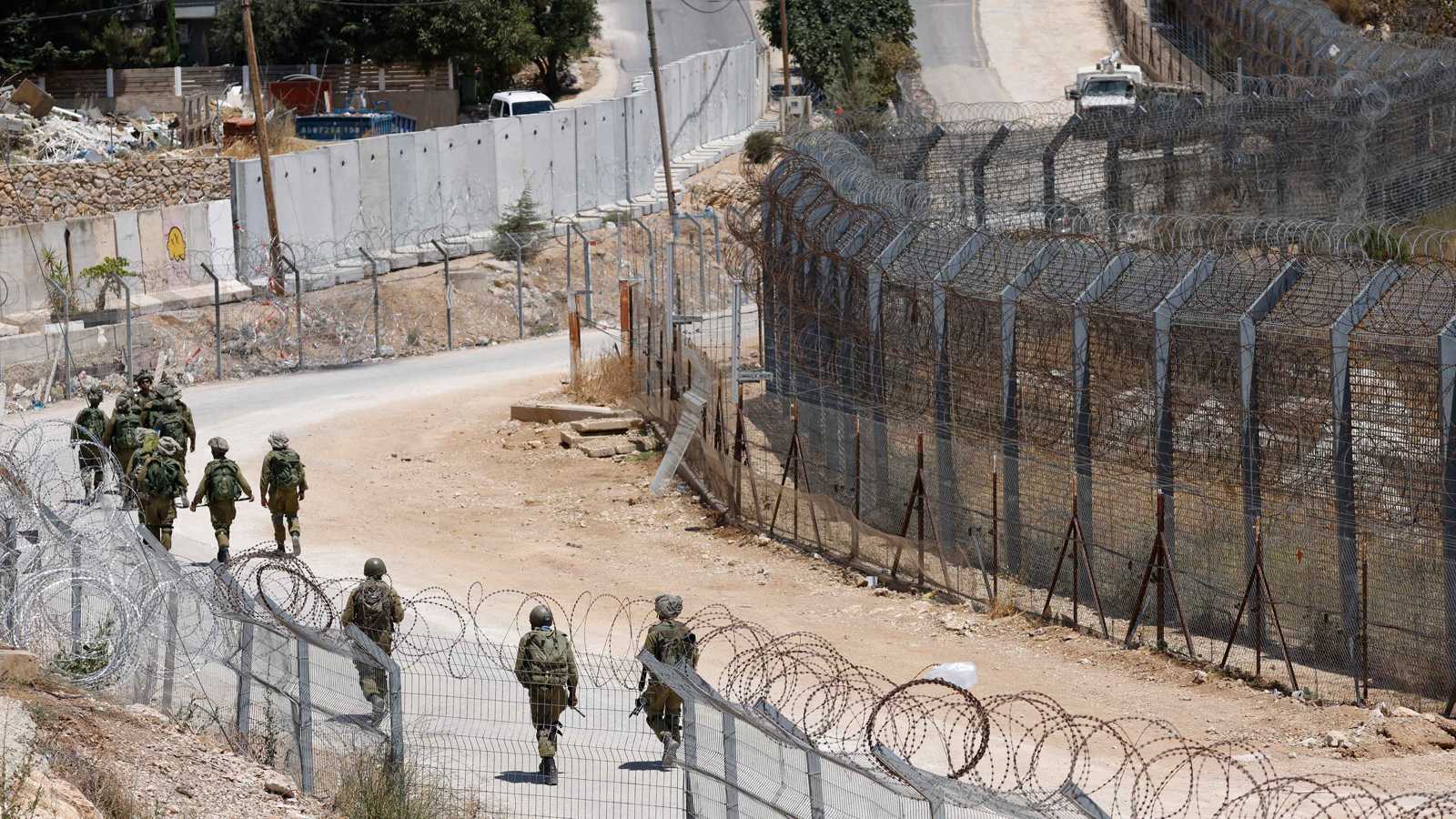 سوريا.. الجيش الإسرائيلي يتوغل في القنيطرة ودرعا