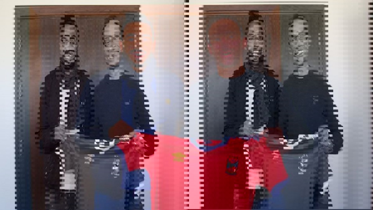 رسميًا.. النادي الأهلي المصري يتعاقد مع كهربا (صورة)