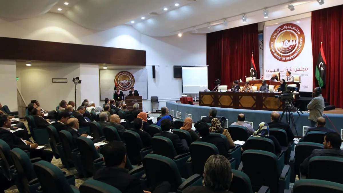 البرلمان الليبي يشكل لجنة لتعديل "الإعلان الدستوري".. و"مجلس الدولة" يرفض