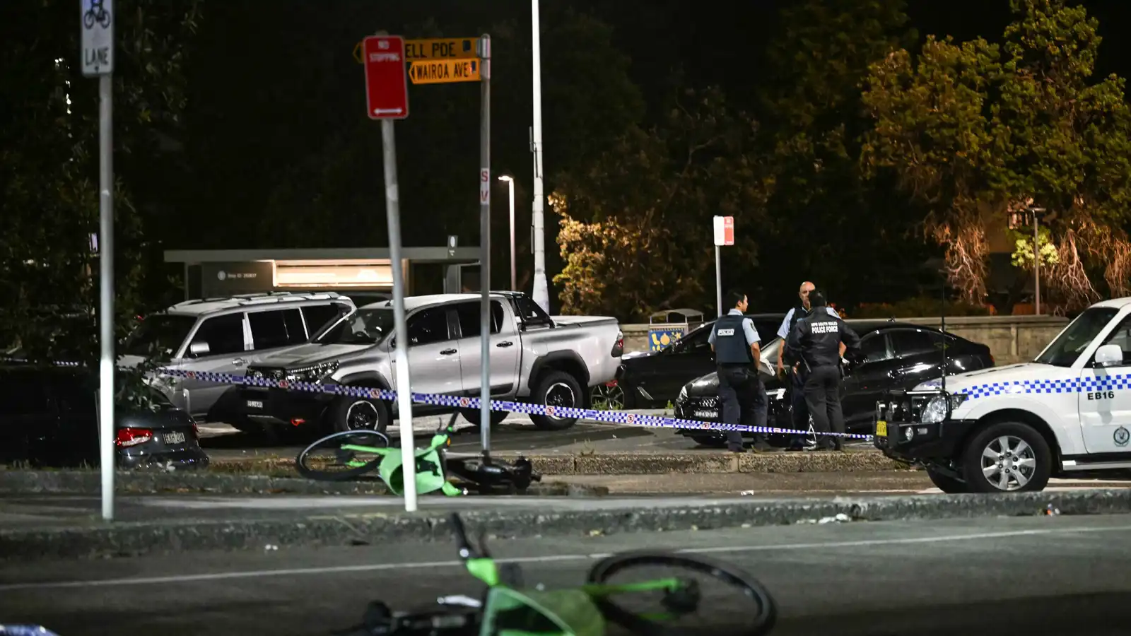 خاطر بحياته وأصيب برصاصتين.. مسلم ينقذ العشرات في هجوم بوندي (فيديو)