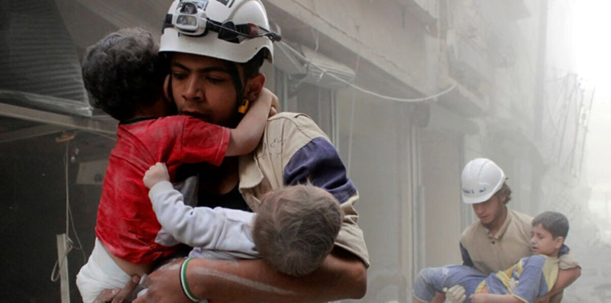 غارات النظام السوري وروسيا تقتل 46 شخصًا في حلب