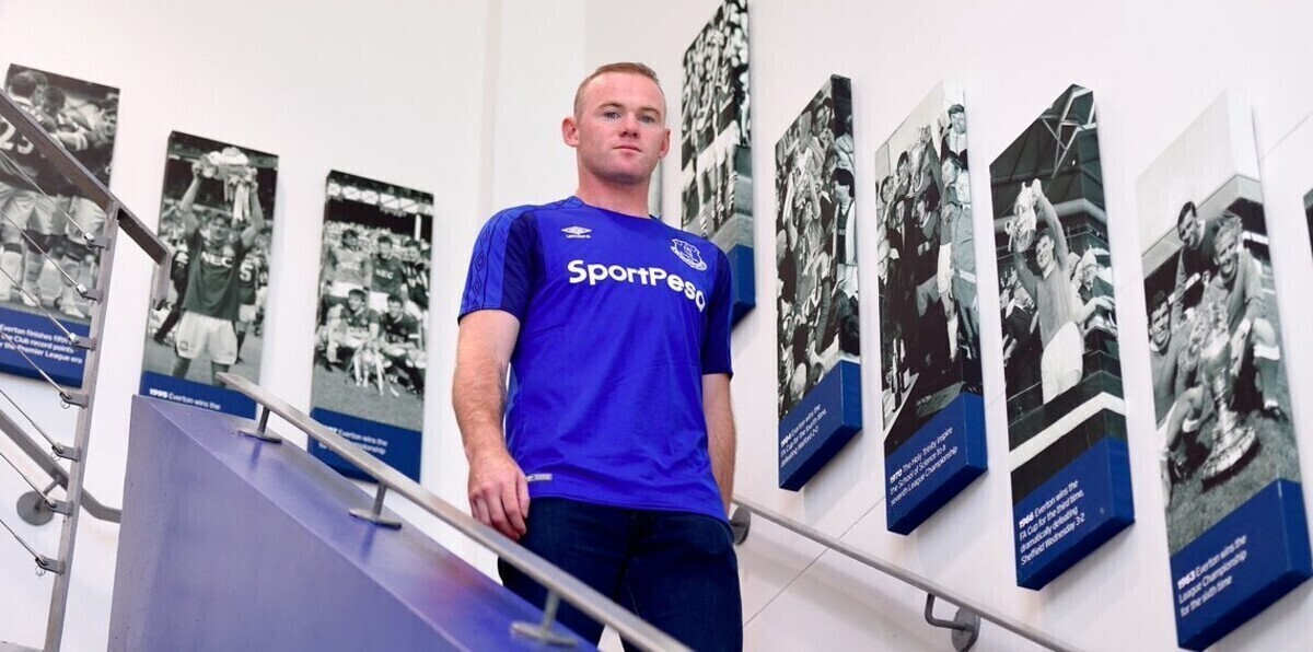 رسميا.. واين روني يعود إلى إيفرتون (فيديو وصور)