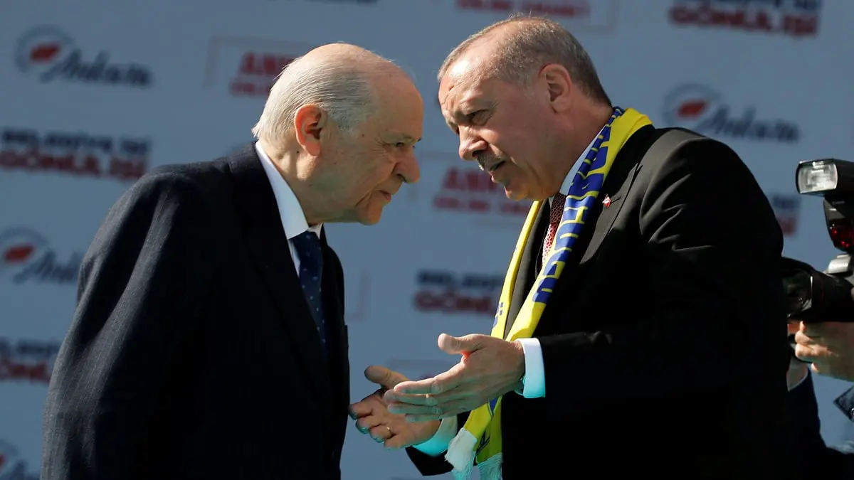 حليف أردوغان يؤيد صياغة دستور جديد في تركيا‎