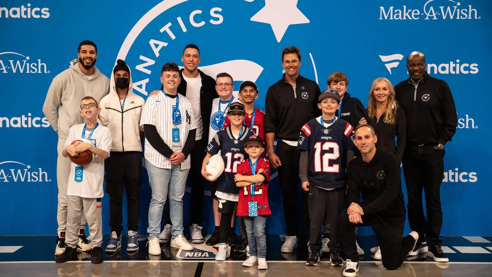 نجوم يتألقون لدعم الأطفال في أمسية خيرية (صور)