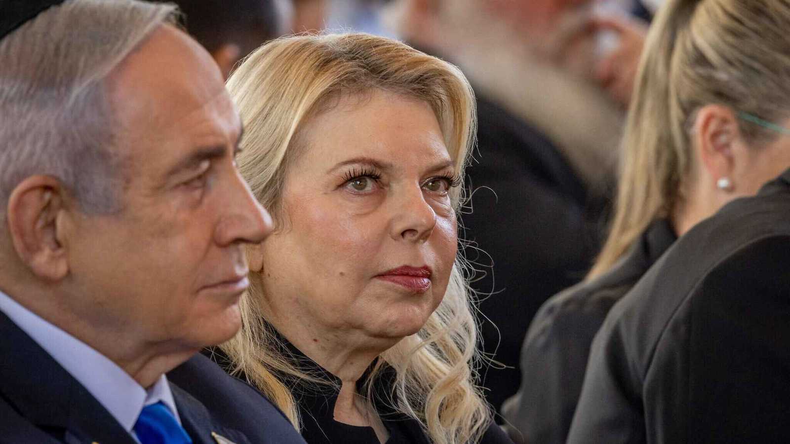 هيئة البث: "سارة" طالبت وزراء الليكود بتوقيع رسالة للعفو عن نتنياهو