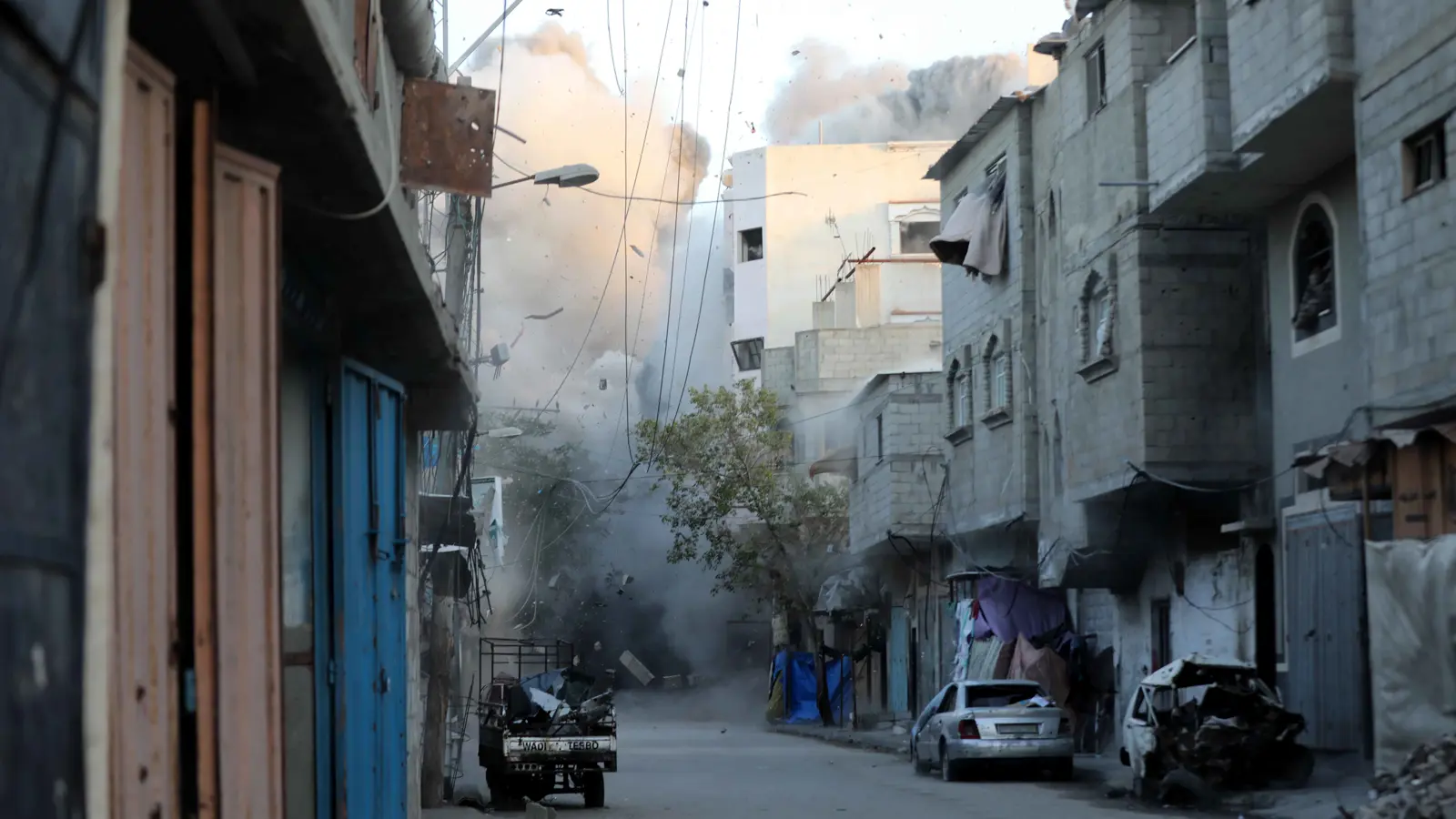 انسحاب تدريجي ومنطقة عازلة.. تفاصيل الاتفاق المرتقب لوقف حرب غزة