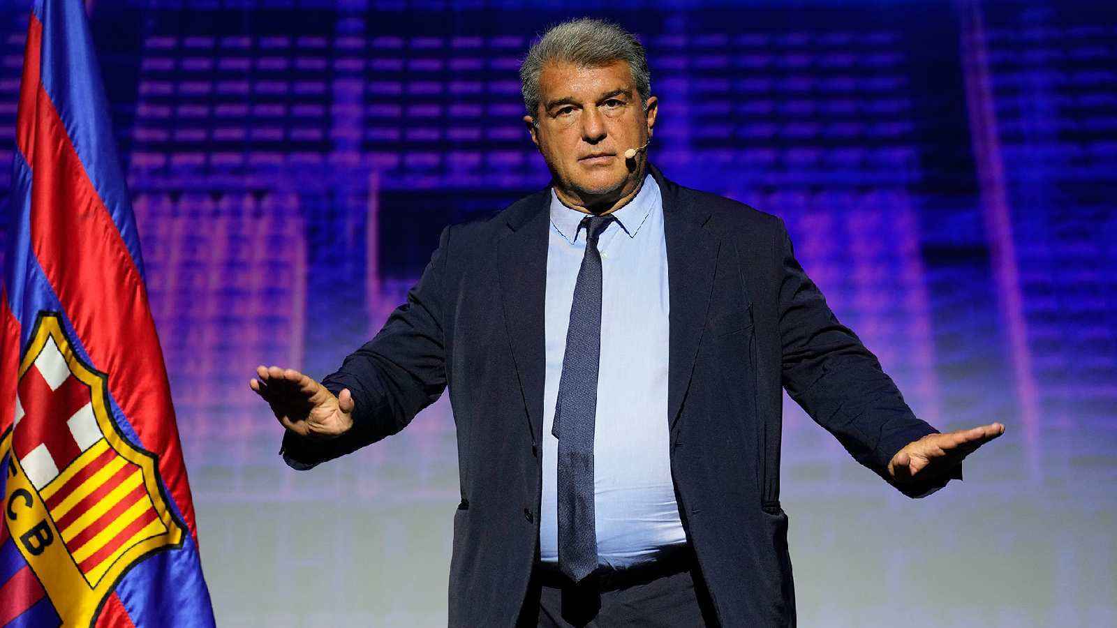 إنها فضيحة.. لابورتا يشن هجوما على حكم مباراة برشلونة وخيتافي (فيديو)