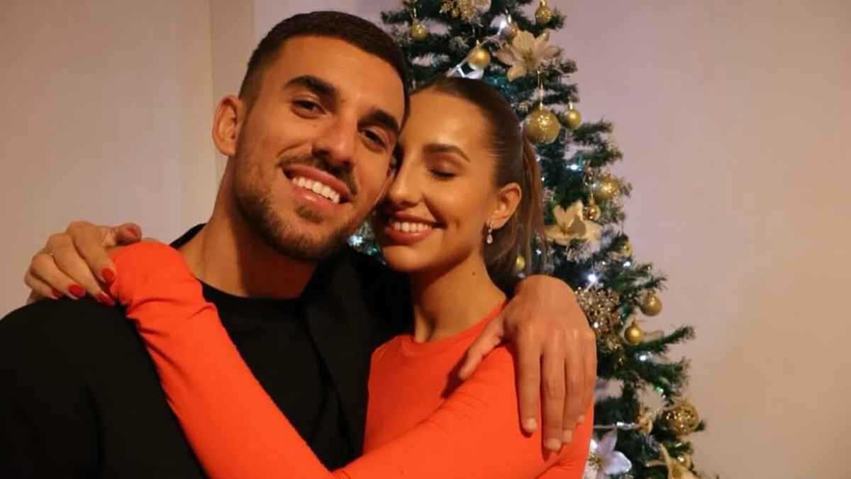 5 صور مثيرة لنجم ريال مدريد وصديقته في المالديف (شاهد)