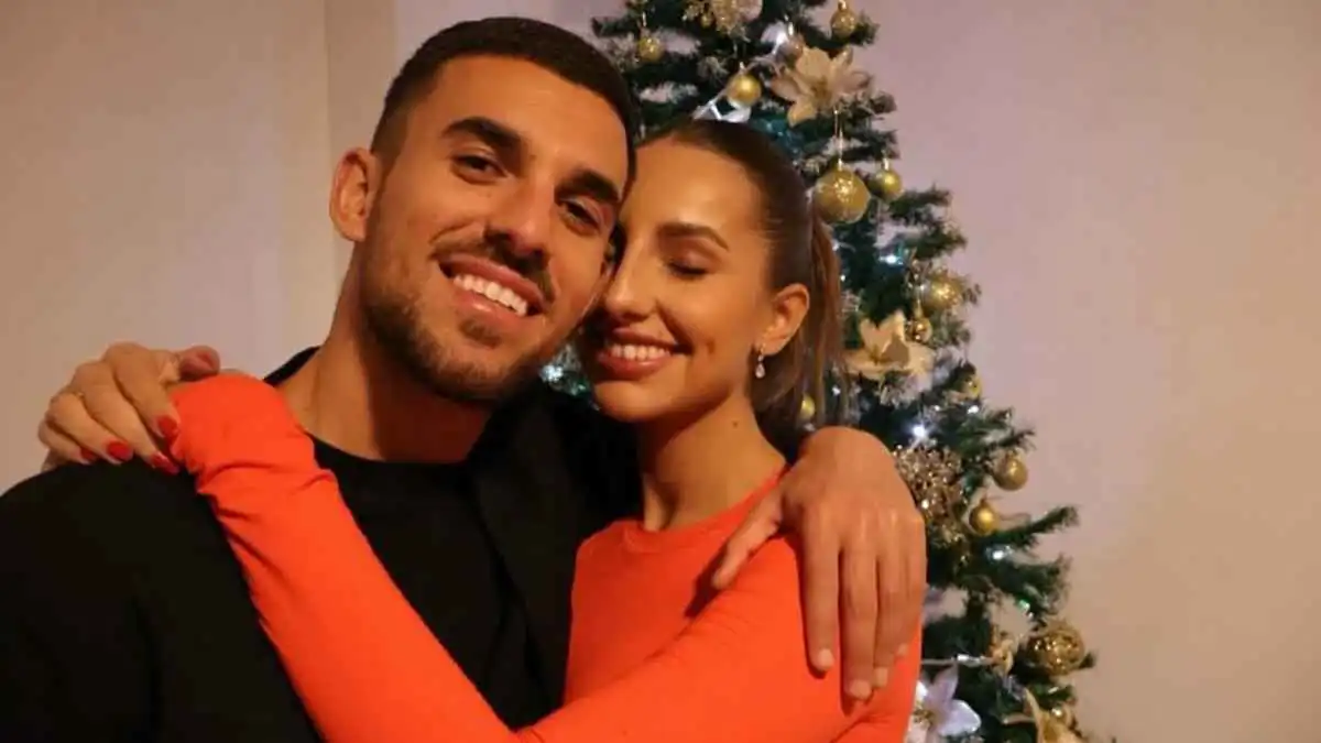 5 صور مثيرة لنجم ريال مدريد وصديقته في المالديف (شاهد)