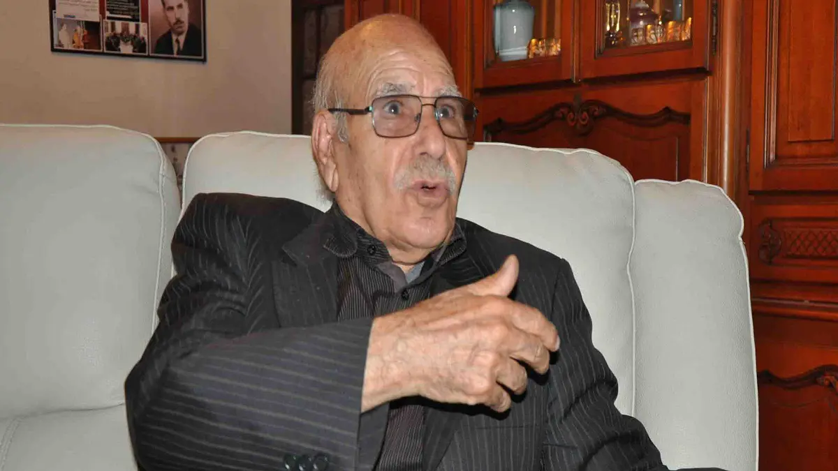 تدهور صحة المعارض الجزائري المسجون الأخضر بورقعة