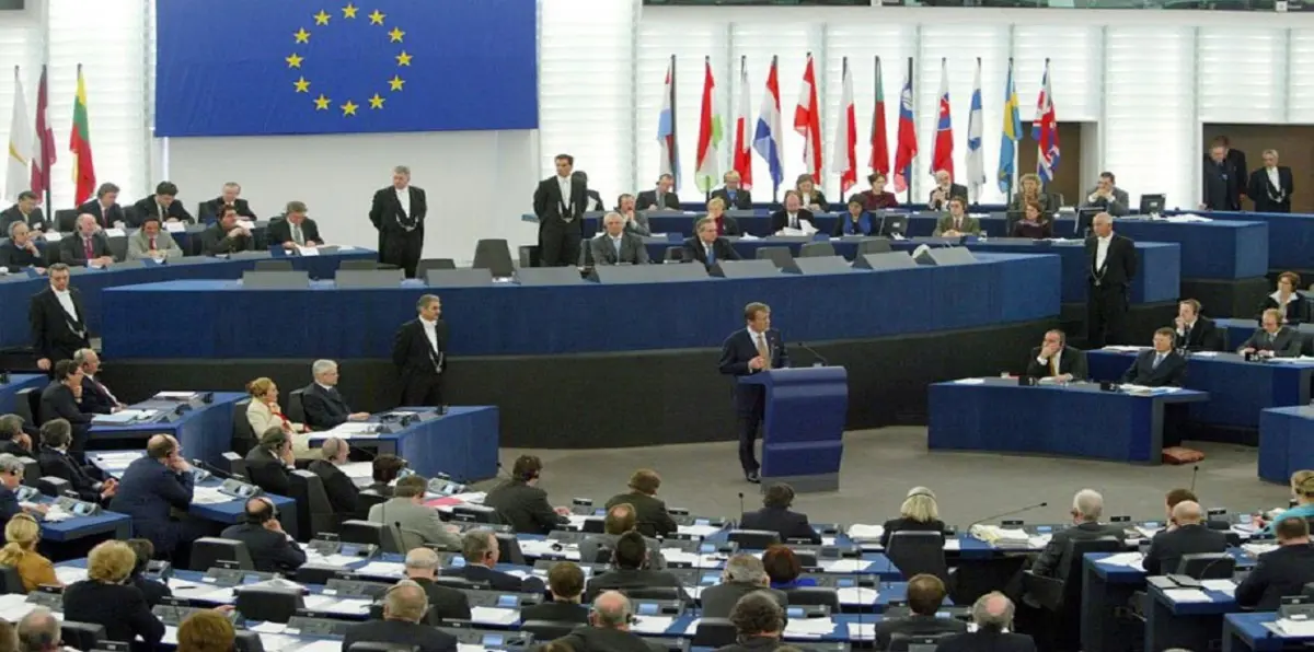 الاتحاد الأوروبي يطلق استراتيجية لـ "آسيا" لمنافسة الصين