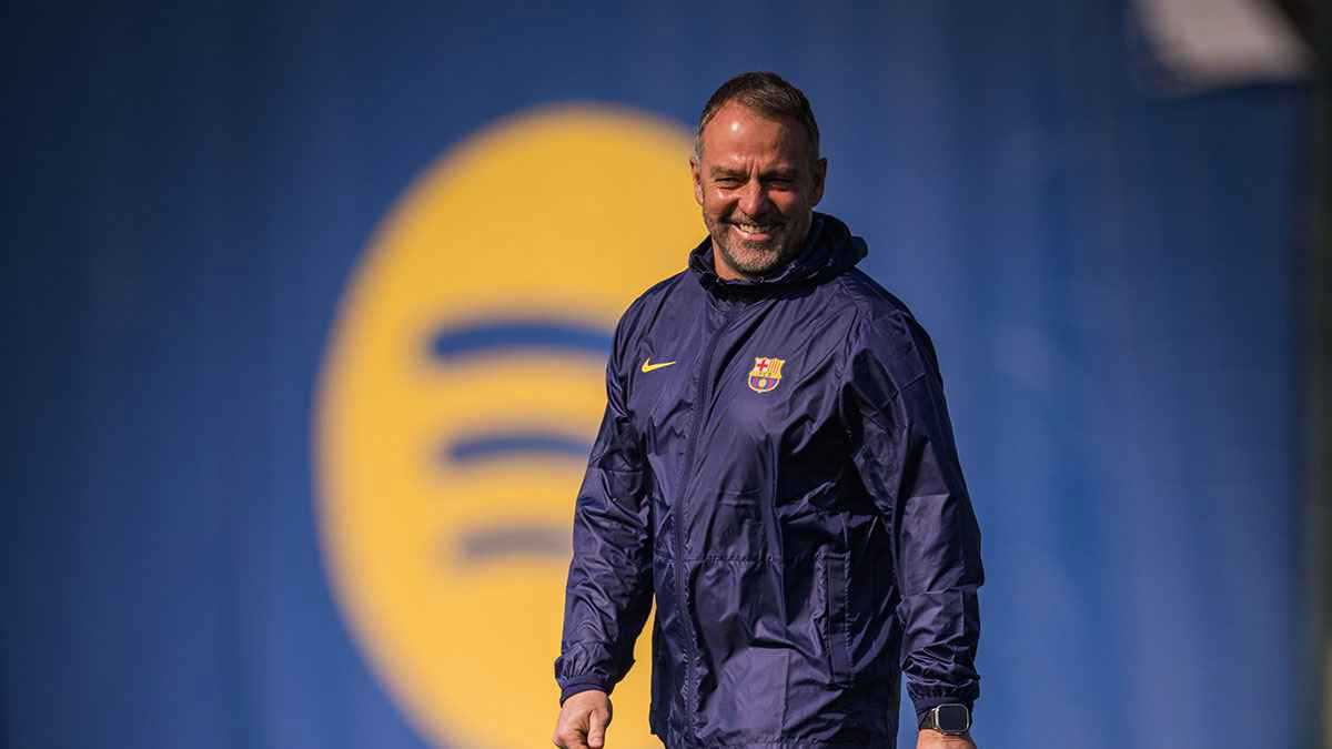 إذا لم ينجح سيغادر.. فليك يختار مرشحه لرئاسة برشلونة 