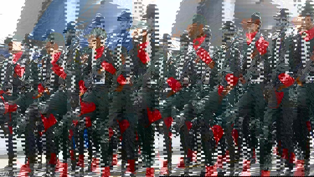 انتقادات للحرس الثوري الإيراني بعد تشييع أحد قادته رغم أزمة كورونا (صور)