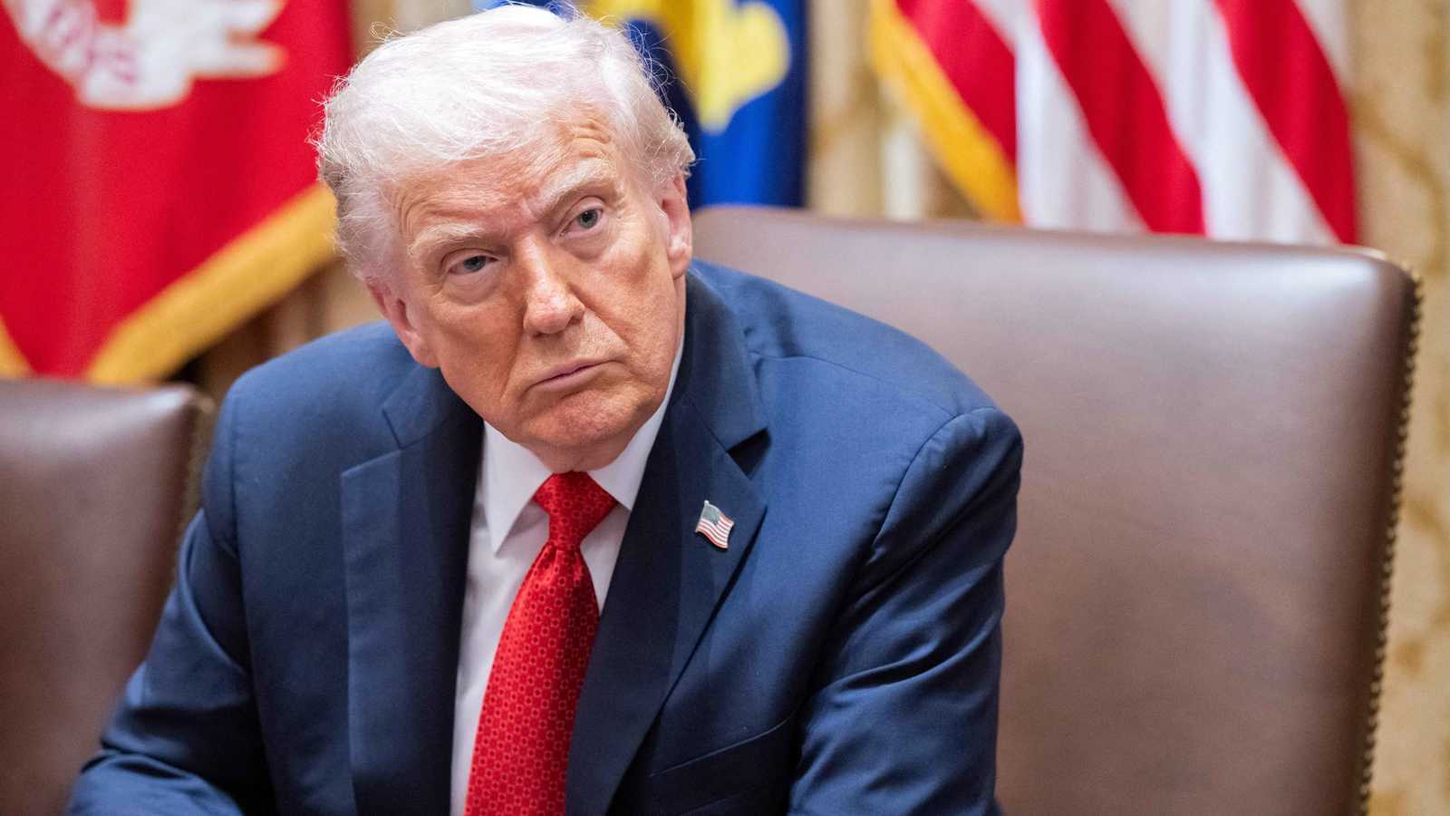 "سلوكهم فظيع".. ترامب يعلن إنهاء المحادثات التجارية مع كندا