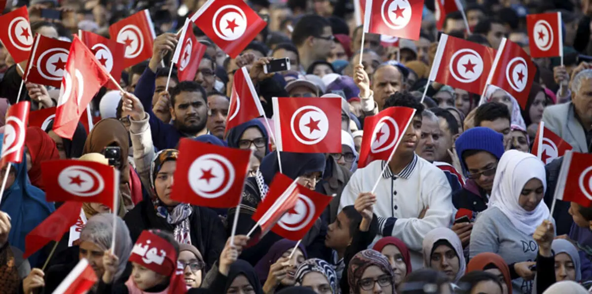 احتجاجات العاطلين عن العمل تجتاح عدة مدن تونسية