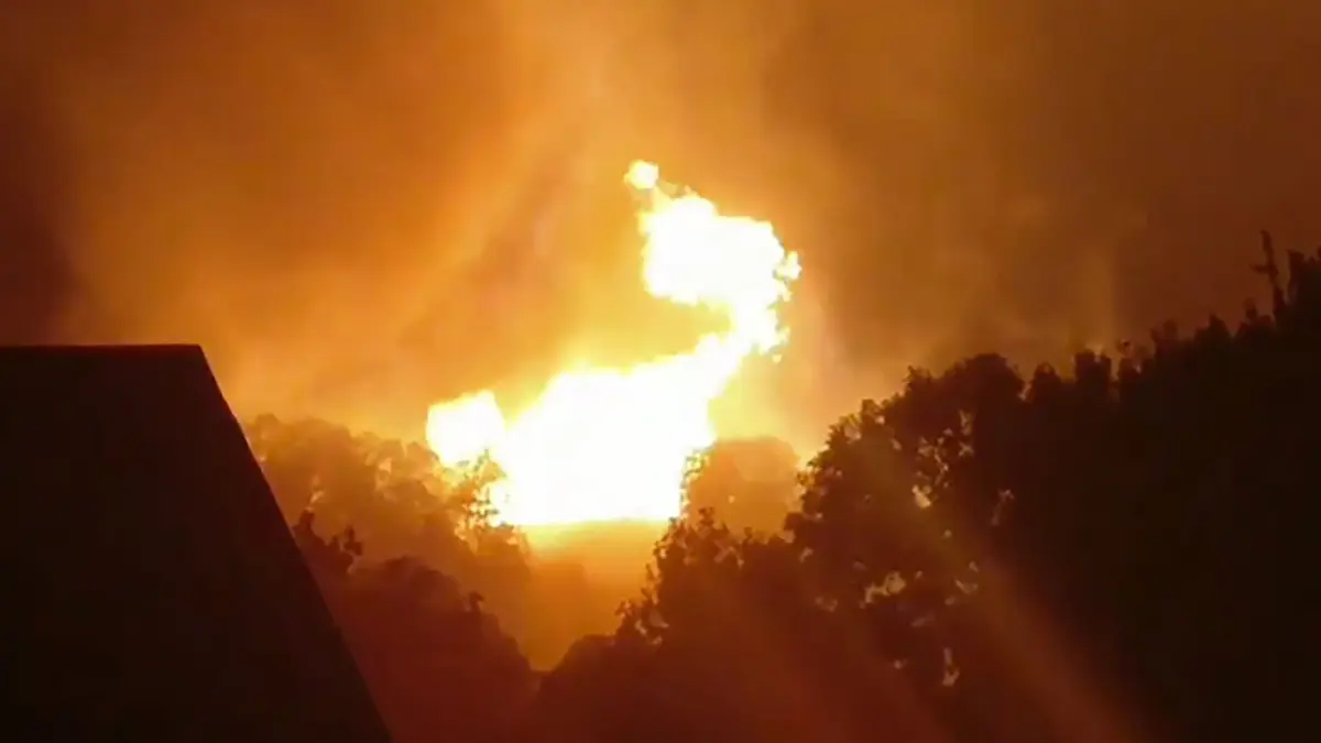 عشرات القتلى والجرحى بانفجار خط أنابيب غاز في المكسيك (فيديو)