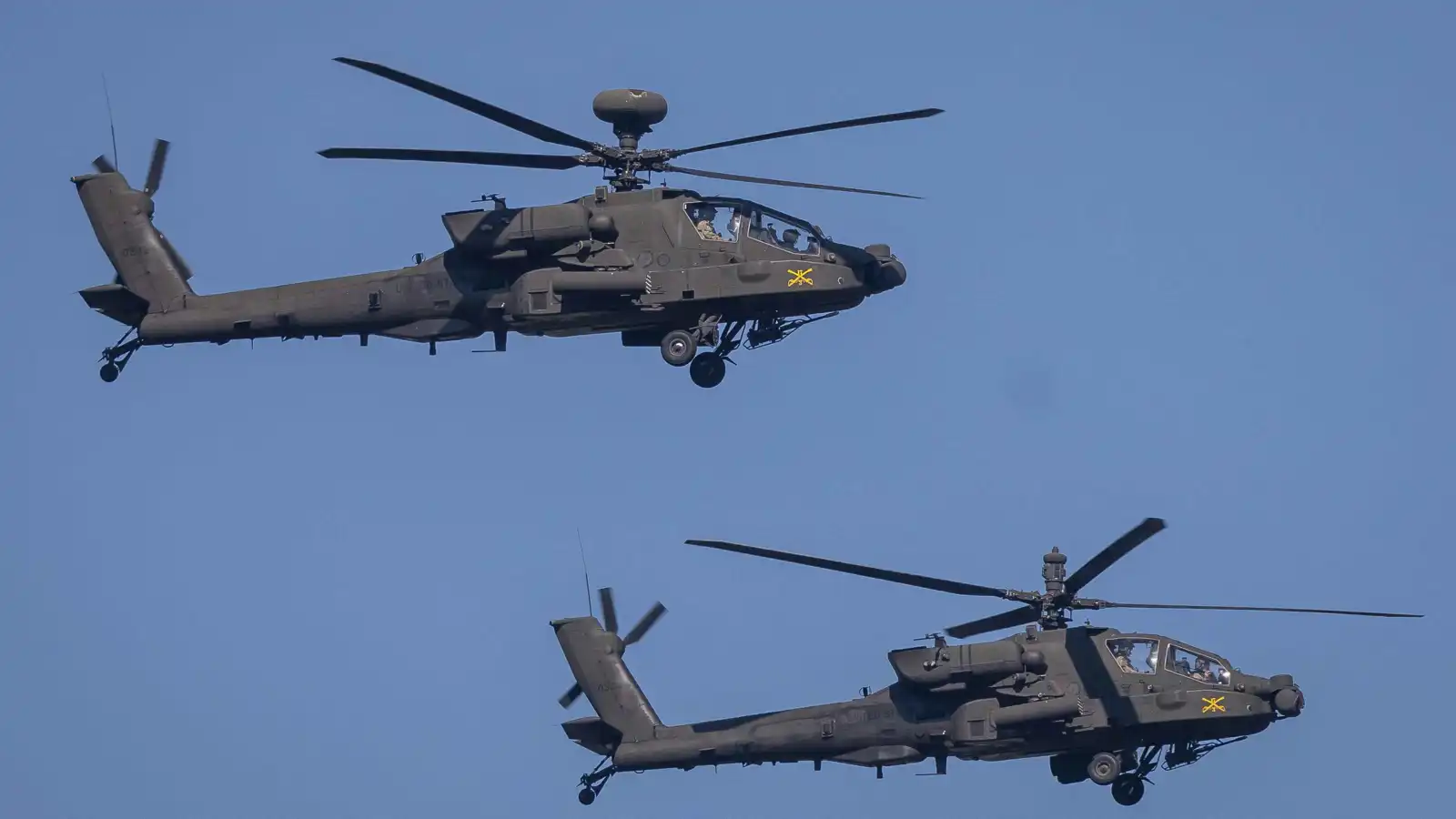 "أباتشي" ومركبات تكتيكية.. "البنتاغون" توافق على صفقات عسكرية لإسرائيل