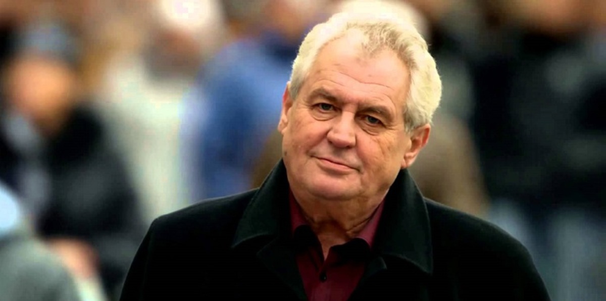 الرئيس التشيكي يدعو إلى استفتاء لخروج بلاده من الاتحاد الأوروبي والناتو