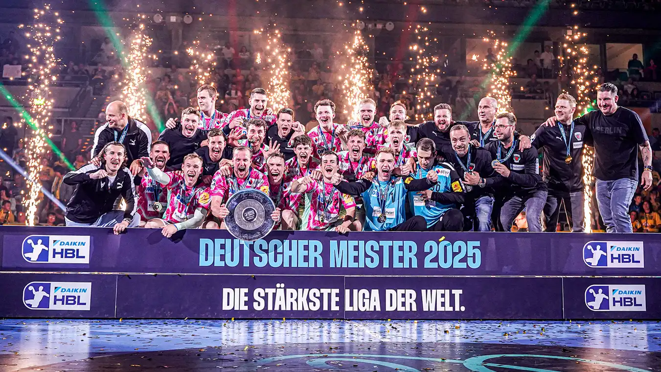 الكأس الضائعة تعود.. نهاية غريبة لأحد أكبر ألغاز كرة اليد في ألمانيا