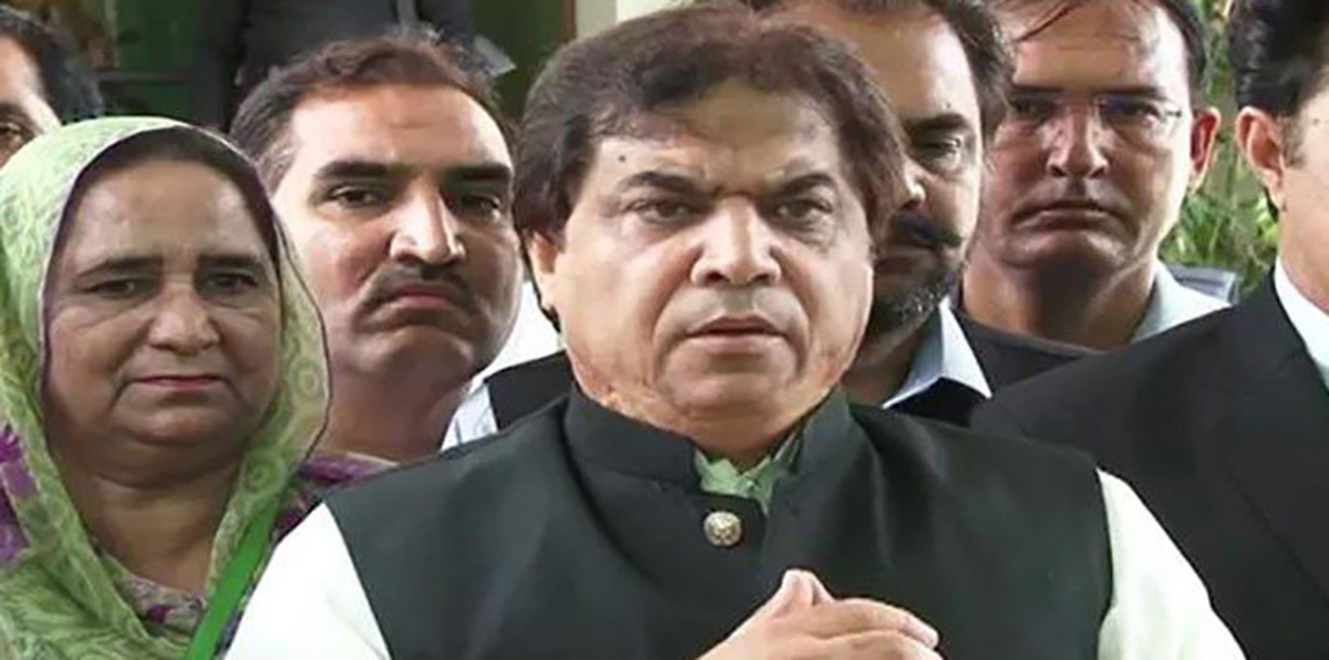 المؤبد لمرشح انتخابي وإصابة آخر بتفجير في باكستان