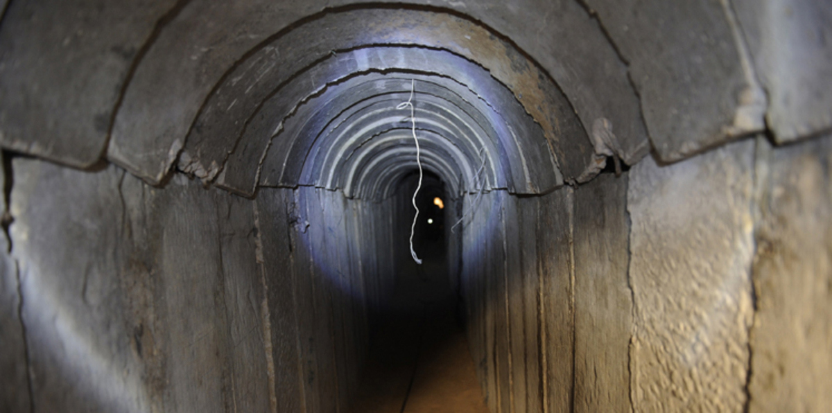 حماس تتجنب الرد على هدم أنفاقها الحدودية مع إسرائيل