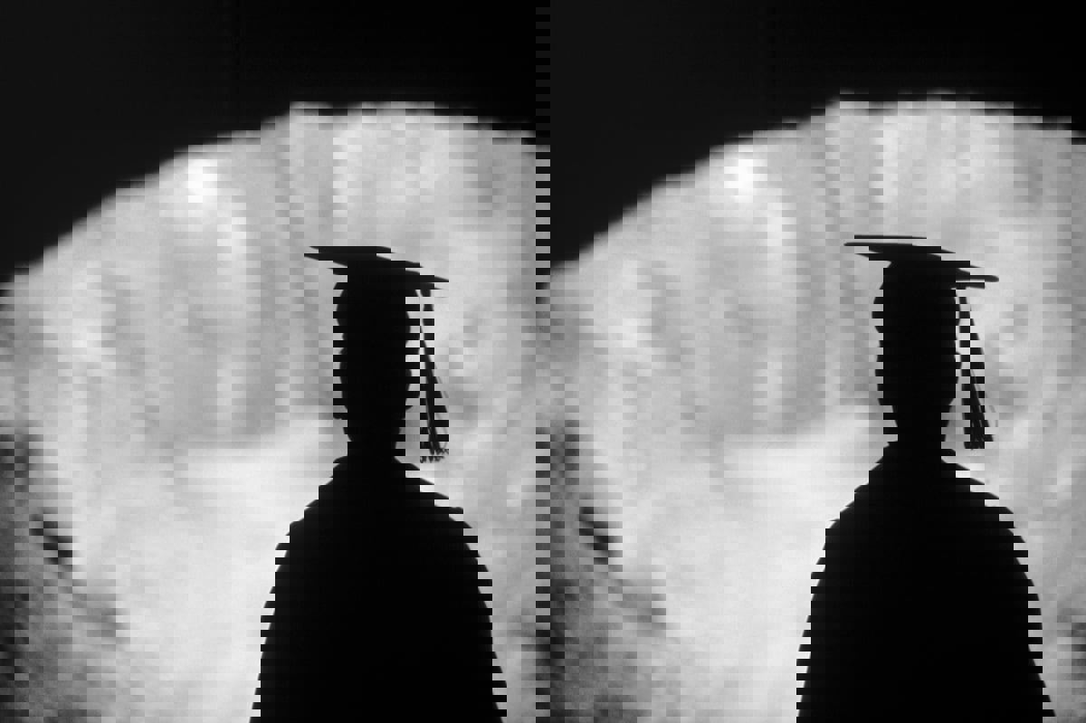 افتتحت فرعًا في السجن.. جامعة سعودية تحتفل بأول دفعة خريجين (فيديو)