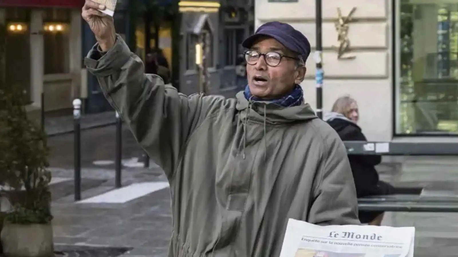 بائع الصحف علي أكبر