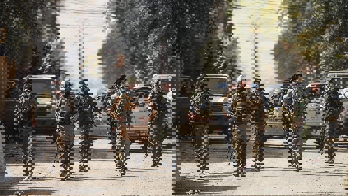 قوات سورية معارضة تدعمها تركيا تتعهد بضرب وحدات حماية الشعب "بيد من حديد"‎