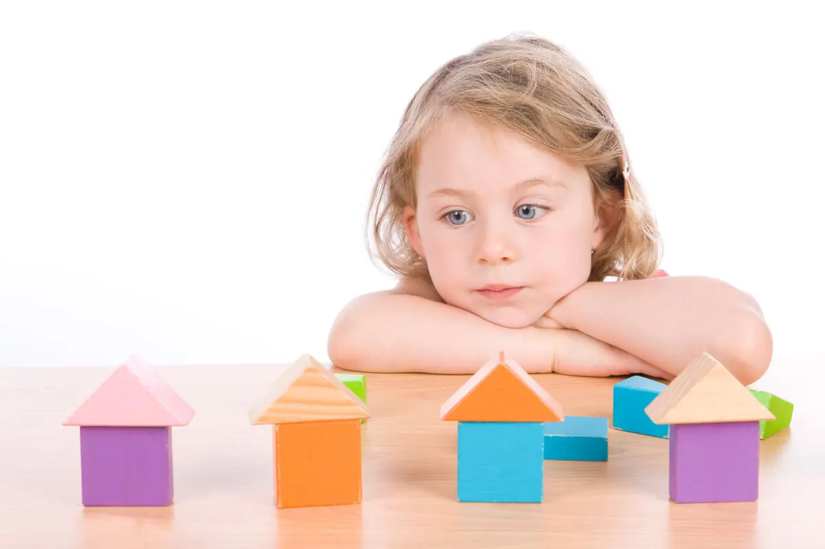 هل تعرف كيف تتعامل مع مصاب اضطراب طيف التوحد؟