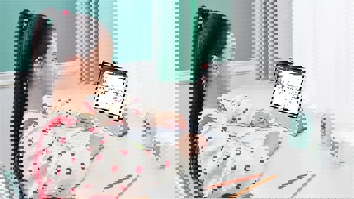 "هواوي" تطلق أول شاشة ذكية لتعليم الأطفال بنظام HarmonyOS 2