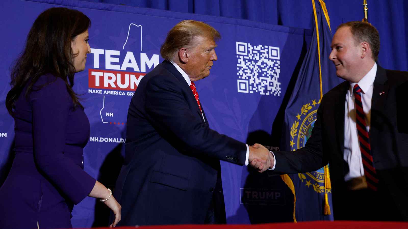 دعاه لـ "قرارات سريعة".. ترامب يعين زيلدين مديرا لوكالة حماية البيئة