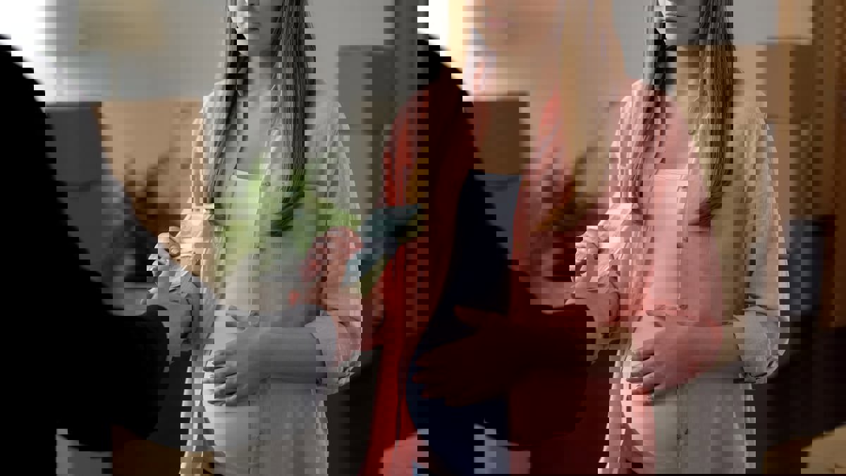 قانون أوروبي جديد لمعاقبة تأجير الأرحام والتبني والزواج القسري