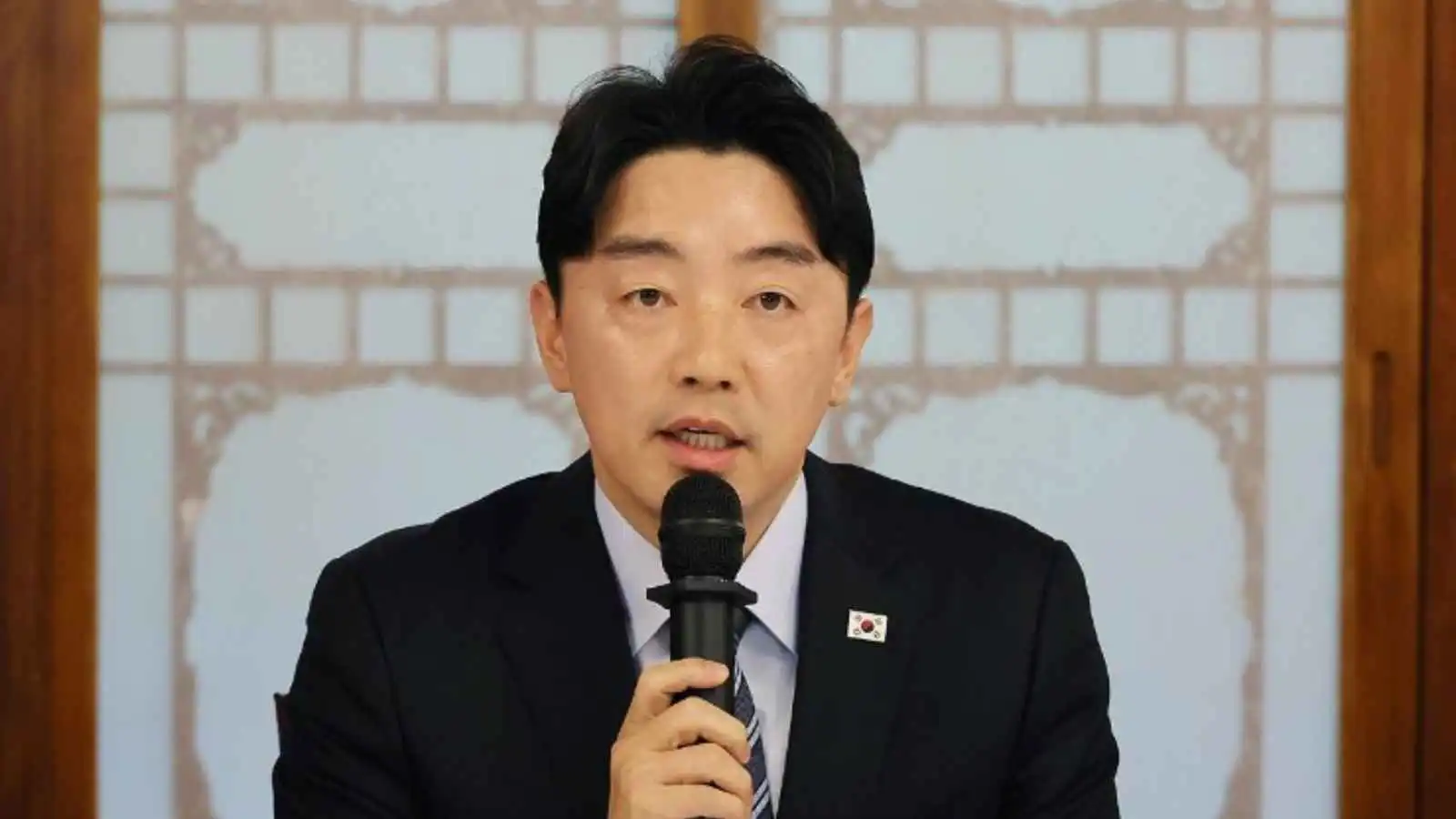 مع تقليص الدعم الأمريكي.. كوريا الجنوبية تتجه لكندا لتأمين "صفقة غواصات"