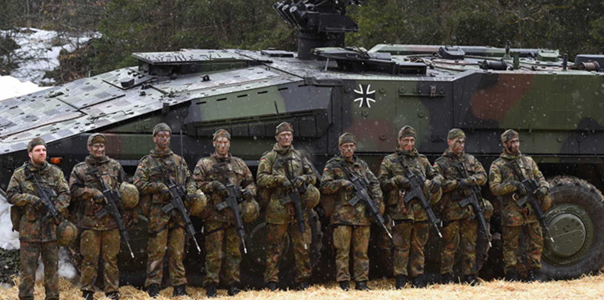 الجيش الألماني يفتش كل الثكنات بعد العثور على تذكارات نازية