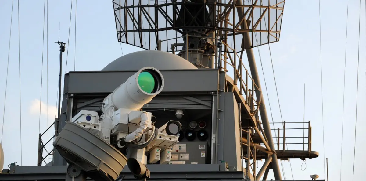 الصين تطوّر سلاح ليزر يبلغ مداه 200 متر‎