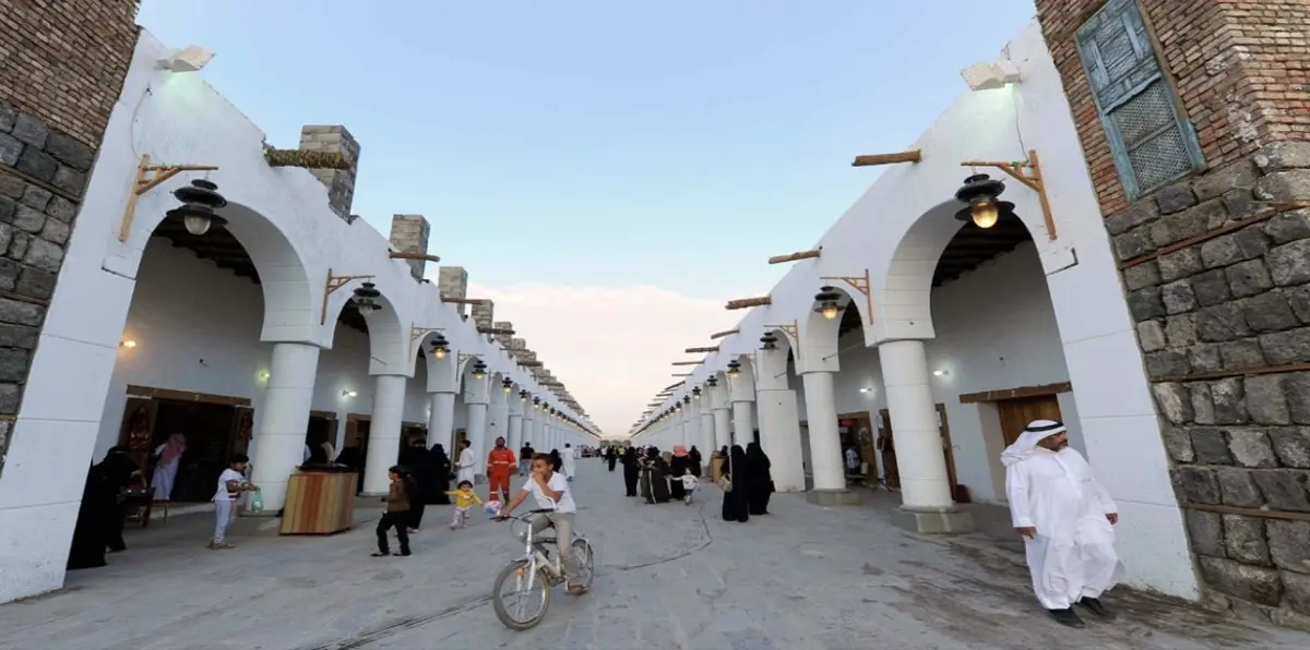 وسط أعمال الهدم والإزالة.. مثقفو السعودية ينعون آثار المملكة