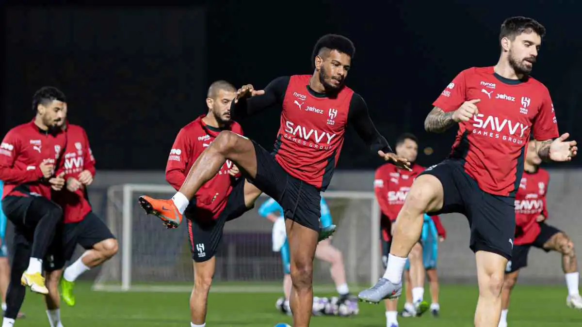 فلامنغو يتحرك لحسم صفقة نجم الهلال السعودي