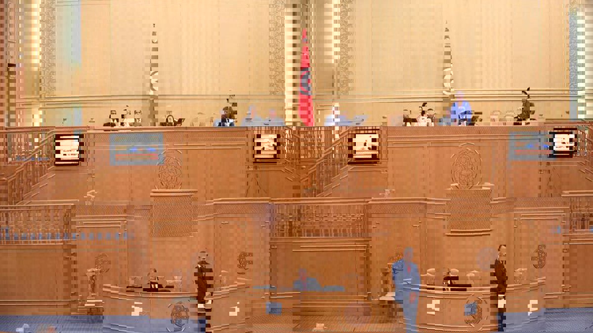 خلال جلسة مساءلة الغنوشي....فوضى غير مسبوقة بالبرلمان التونسي (فيديو)
