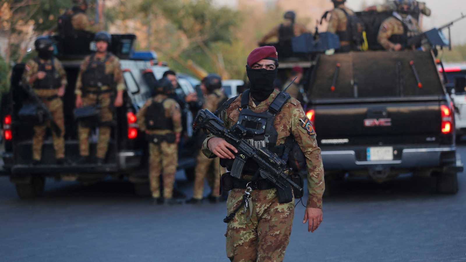 الخضوع أو الانفجار.. لبنان يواجه خيارات صعبة لمنع سيناريو الحرب